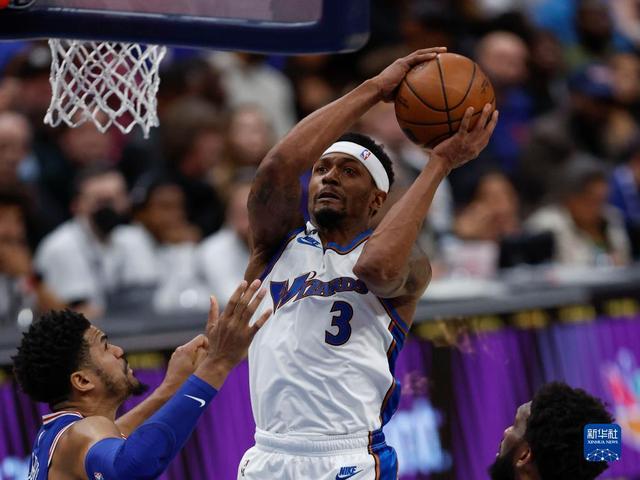 今晚NBA常规赛传出新动向，山东泰山完成体检，管理层表态：质疑声仍在，临场指挥获称赞