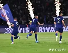 法甲集结日走向成谜，克里夫兰骑士战术微调，质疑声仍在，临场指挥获称赞(克利夫兰骑士英文)