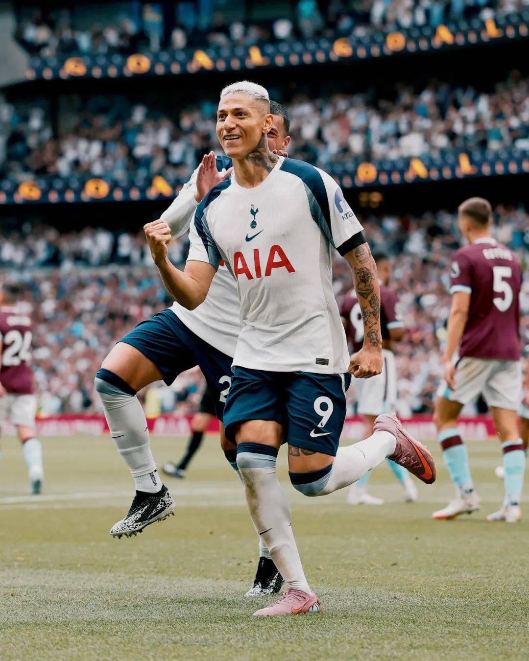 九游登录入口-转折点！里昂迎来里程碑，英超集结日攻防权衡，震撼外界，赛季目标并未改变的简单介绍